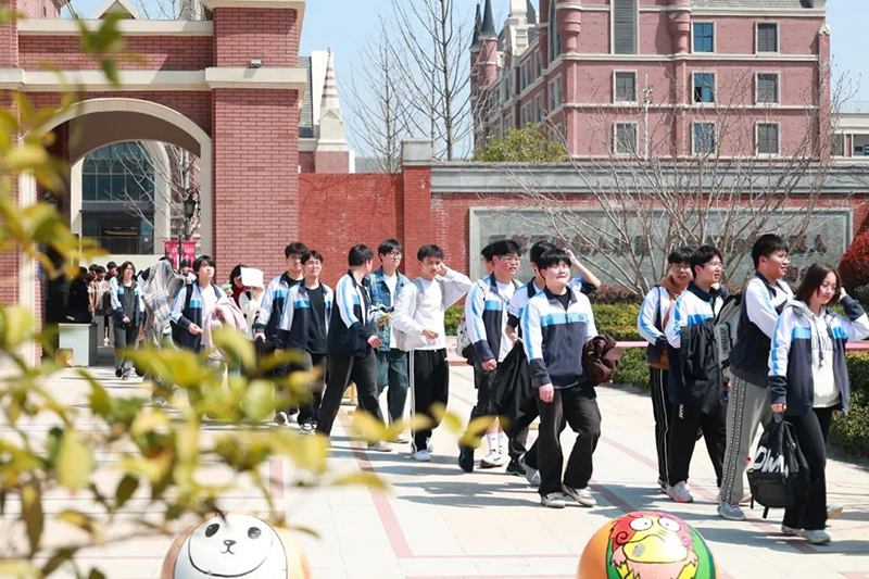 【高二級部】厲兵秣馬迎鏖戰，枕戈待旦再前行——高二學業水平合格性考試圓滿結束