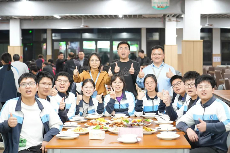 校長陪餐 | 美好“食”光，暢談“味”來